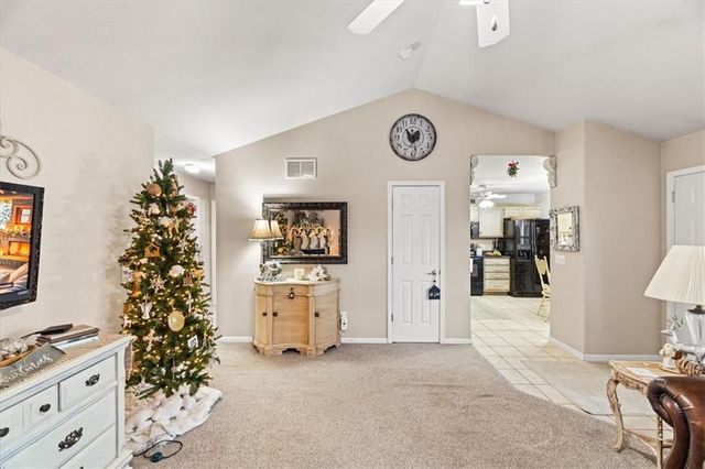 1528 Legend Trail Drive A, Lawrence, KS 66047