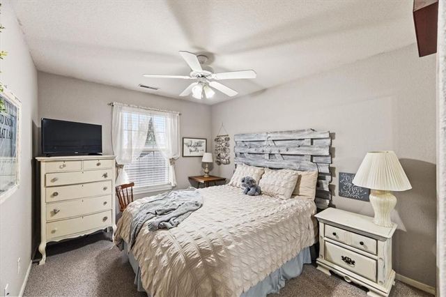 1528 Legend Trail Drive A, Lawrence, KS 66047