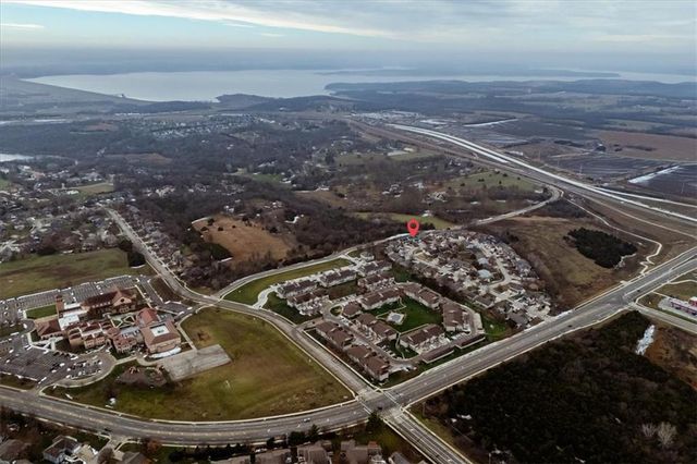 1528 Legend Trail Drive A, Lawrence, KS 66047