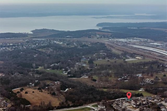 1528 Legend Trail Drive A, Lawrence, KS 66047