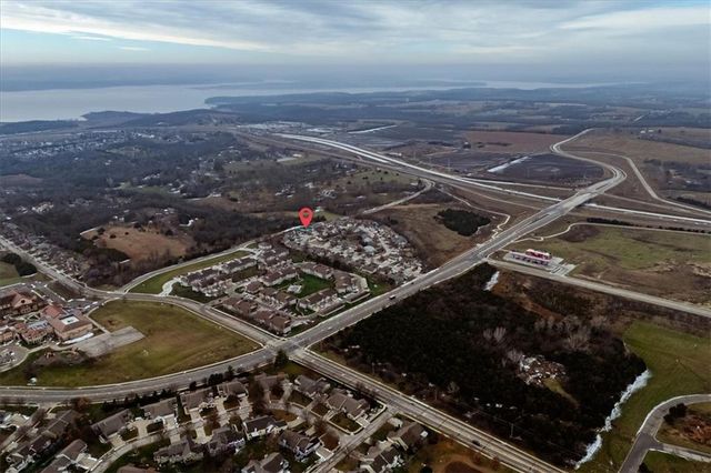 1528 Legend Trail Drive A, Lawrence, KS 66047