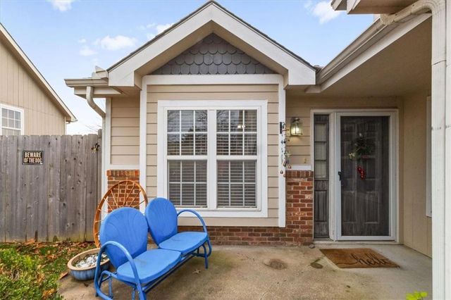 1528 Legend Trail Drive A, Lawrence, KS 66047