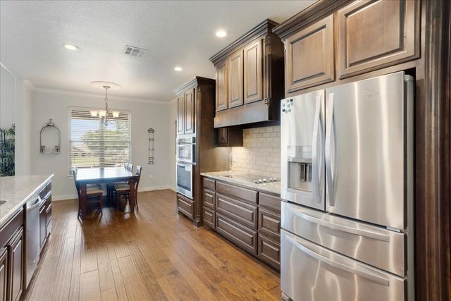 35 S Bob Jones Court, Pottsboro, TX 75076