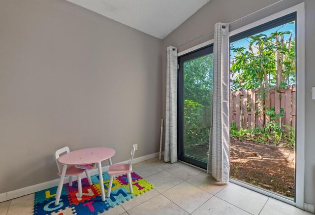 6194 Pine Tree Lane D, Tamarac, FL 33319