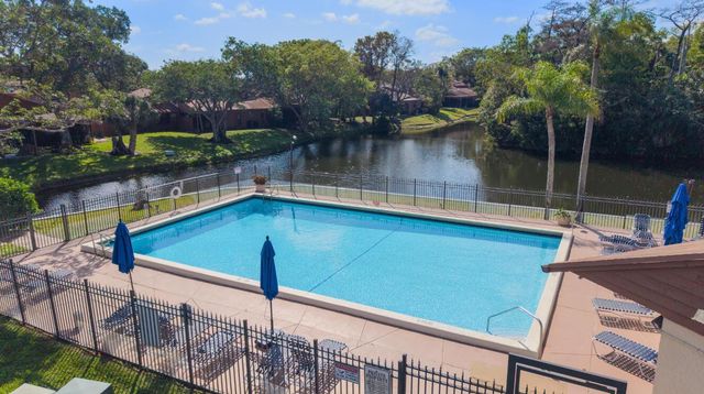 6194 Pine Tree Lane D, Tamarac, FL 33319