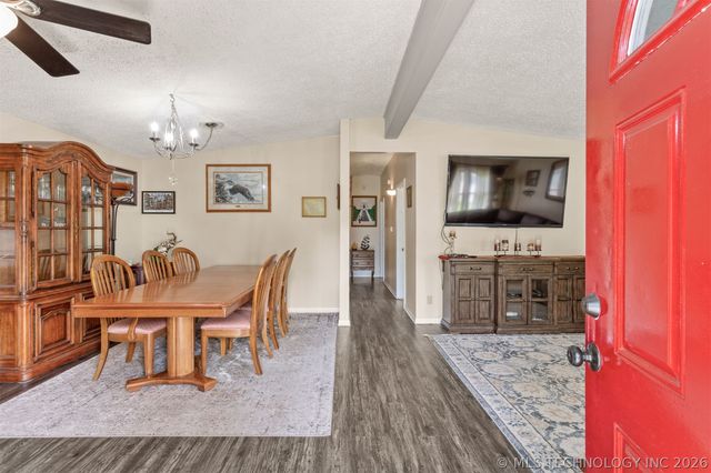 7859 E Newton Street, Tulsa, OK 74115