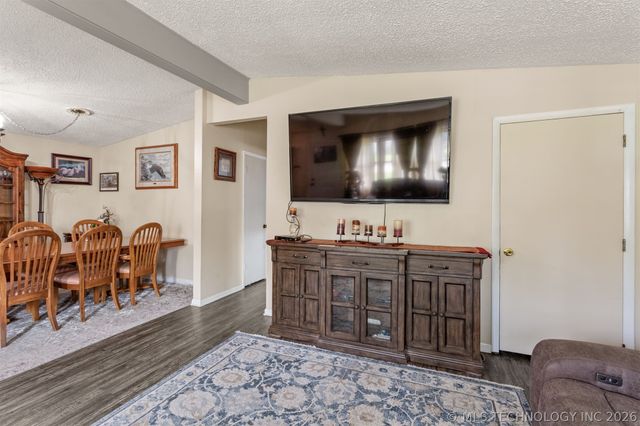 7859 E Newton Street, Tulsa, OK 74115