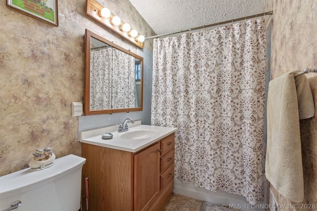 7859 E Newton Street, Tulsa, OK 74115