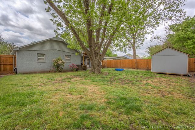 7859 E Newton Street, Tulsa, OK 74115