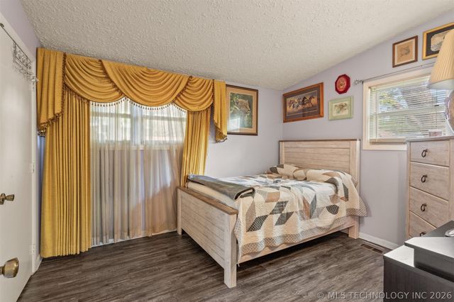 7859 E Newton Street, Tulsa, OK 74115