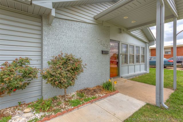 7859 E Newton Street, Tulsa, OK 74115