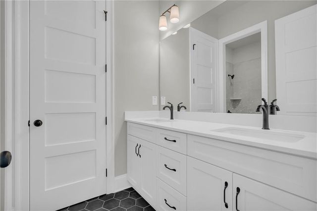7114 Nightfall Lane, Gainesville, GA 30506