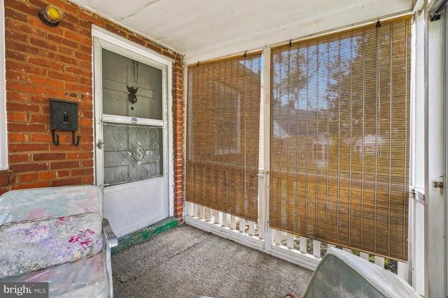 2926 IRVINGTON RD, Falls Church, VA 22042