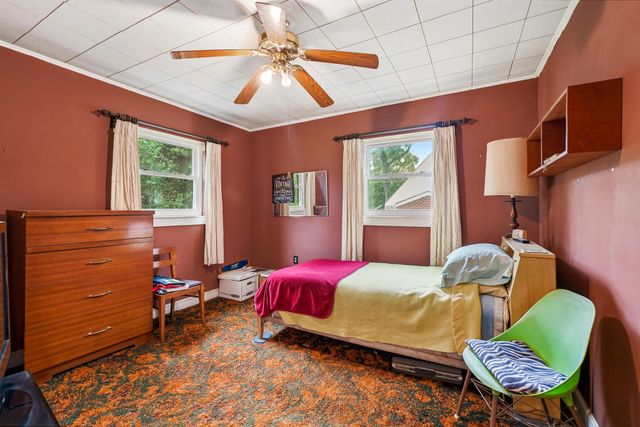 2926 IRVINGTON RD, Falls Church, VA 22042
