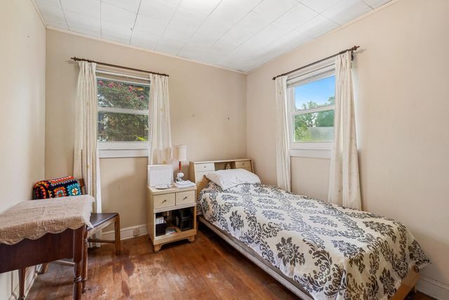 2926 IRVINGTON RD, Falls Church, VA 22042