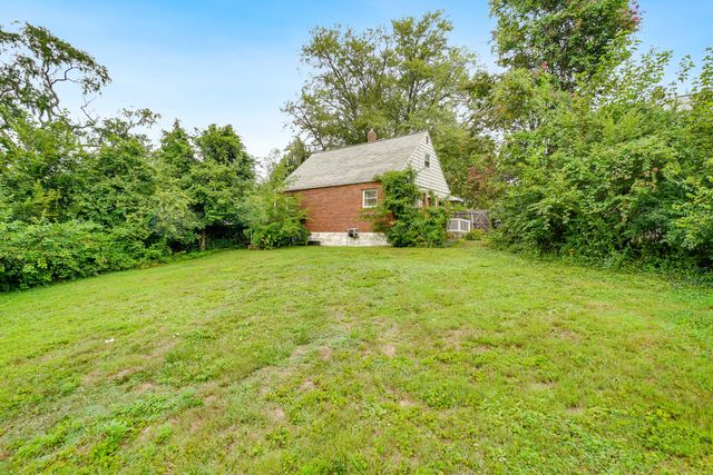 2926 IRVINGTON RD, Falls Church, VA 22042