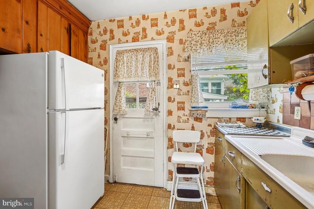 2926 IRVINGTON RD, Falls Church, VA 22042