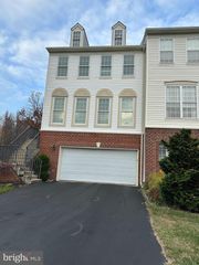 355 ROCKMEADE DR, Wilmington, DE 19810