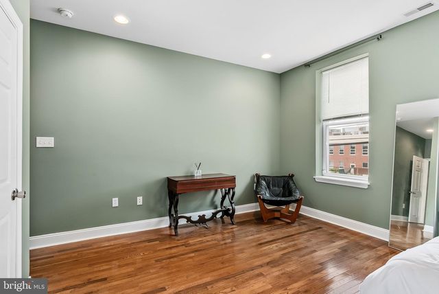 963 N 6TH ST, Philadelphia, PA 19123