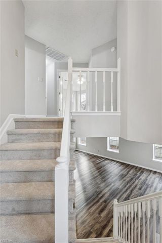 906 Nicklaus DR, Newport News, VA 23602