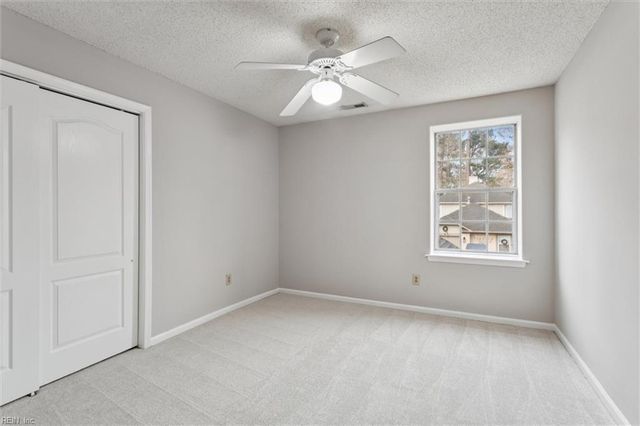 906 Nicklaus DR, Newport News, VA 23602