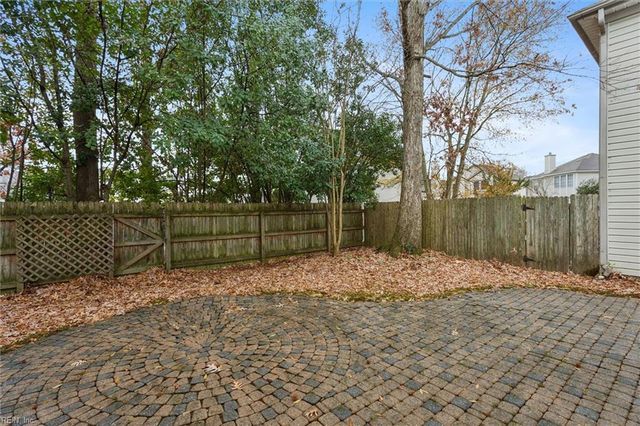 906 Nicklaus DR, Newport News, VA 23602