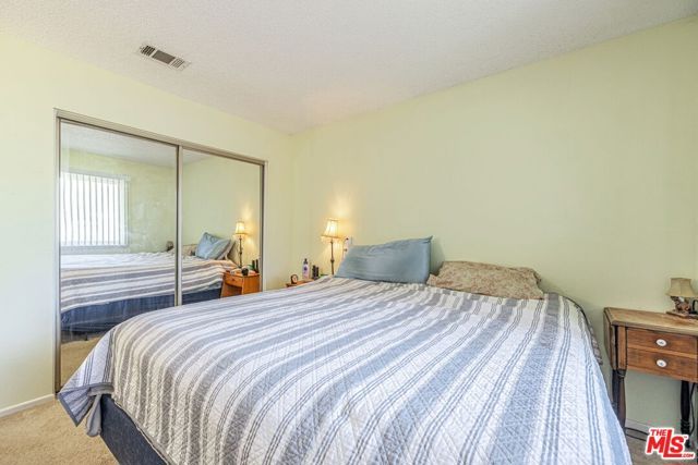 38625 159th Street, Lake Los Angeles, CA 93591
