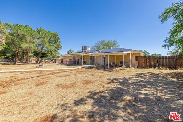 38625 159th Street, Lake Los Angeles, CA 93591
