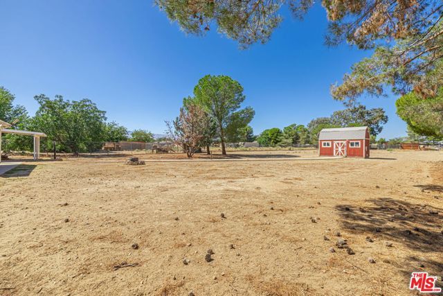 38625 159th Street, Lake Los Angeles, CA 93591