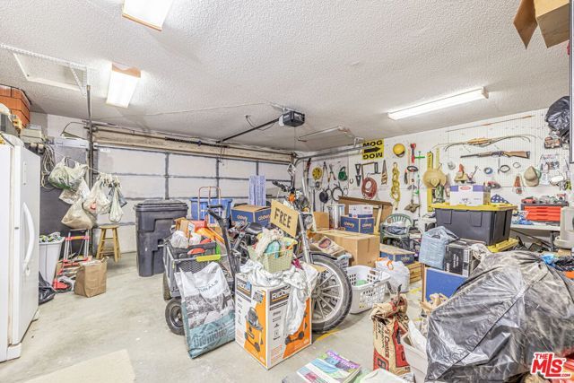 38625 159th Street, Lake Los Angeles, CA 93591