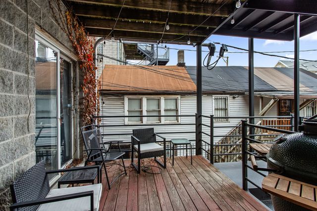 1413 N Bosworth Avenue 1, Chicago, IL 60642