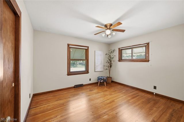 30401 Harrison Street, Willowick, OH 44095