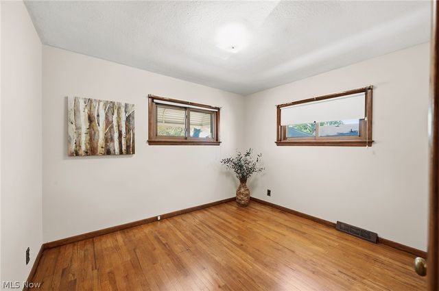 30401 Harrison Street, Willowick, OH 44095