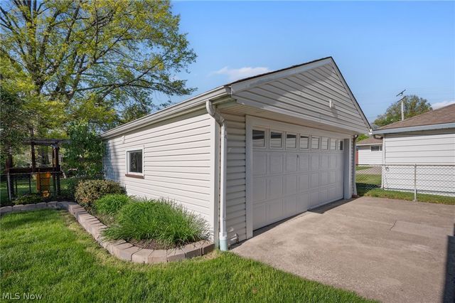 30401 Harrison Street, Willowick, OH 44095