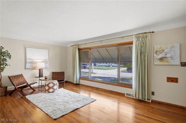 30401 Harrison Street, Willowick, OH 44095