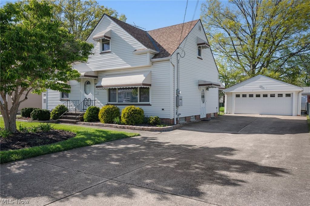 30401 Harrison Street, Willowick, OH 44095