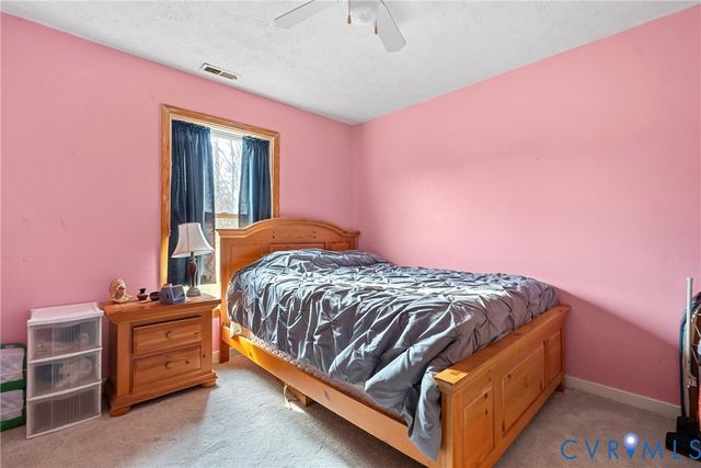 155 Oak Springs Dr, Aylett, VA 23009