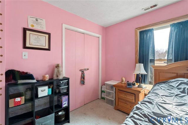 155 Oak Springs Dr, Aylett, VA 23009