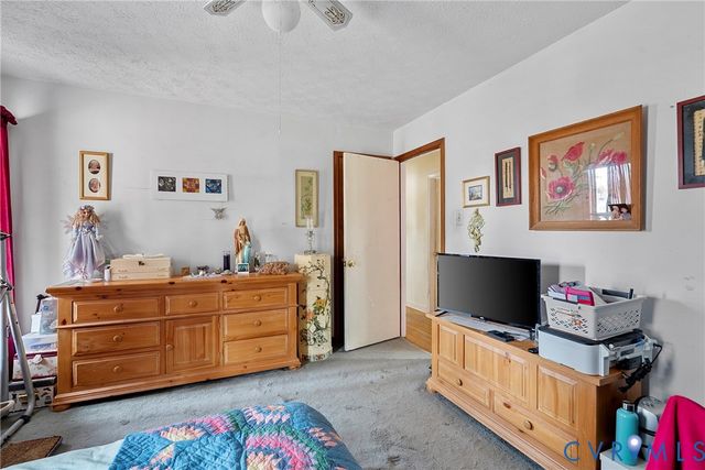 155 Oak Springs Dr, Aylett, VA 23009