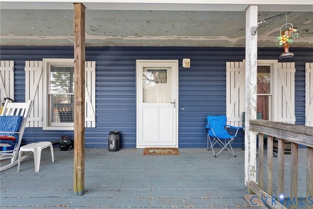 155 Oak Springs Dr, Aylett, VA 23009