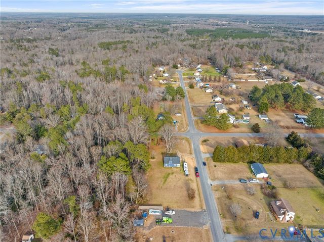 155 Oak Springs Dr, Aylett, VA 23009