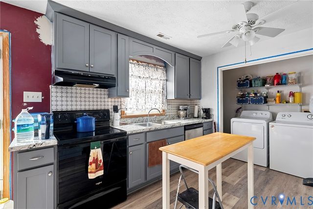 155 Oak Springs Dr, Aylett, VA 23009