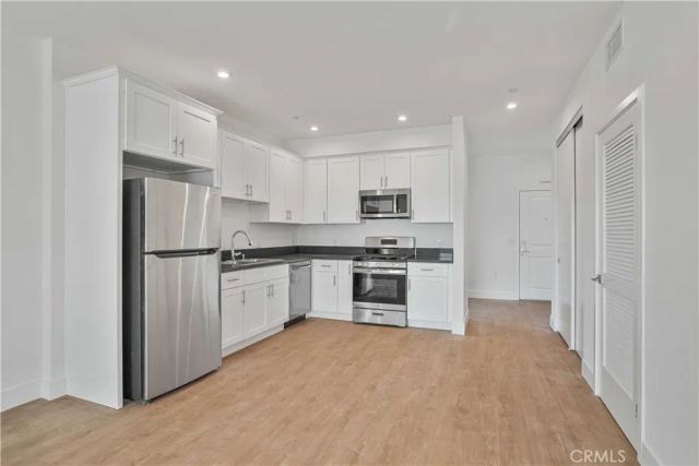 8750 Sepulveda Boulevard 304, North Hills, CA 91343