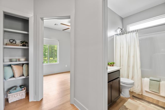 5538 S Victoria Ct, Wichita, KS 67216