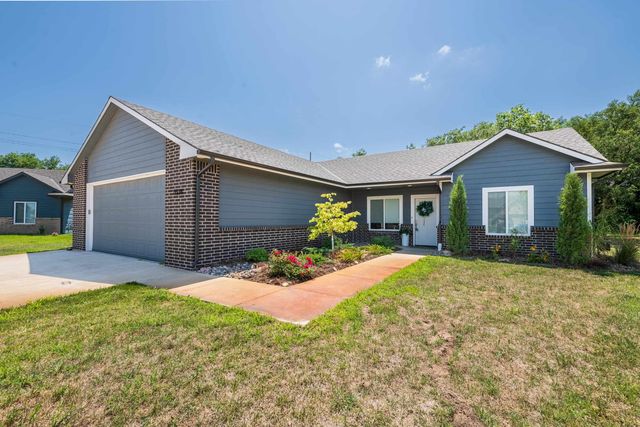 5538 S Victoria Ct, Wichita, KS 67216