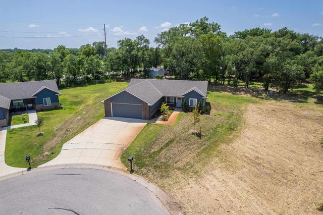 5538 S Victoria Ct, Wichita, KS 67216