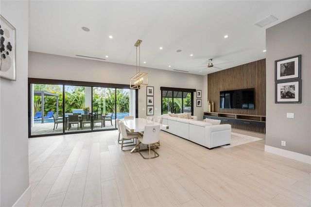 2314 PROSPECT STREET, Sarasota, FL 34239