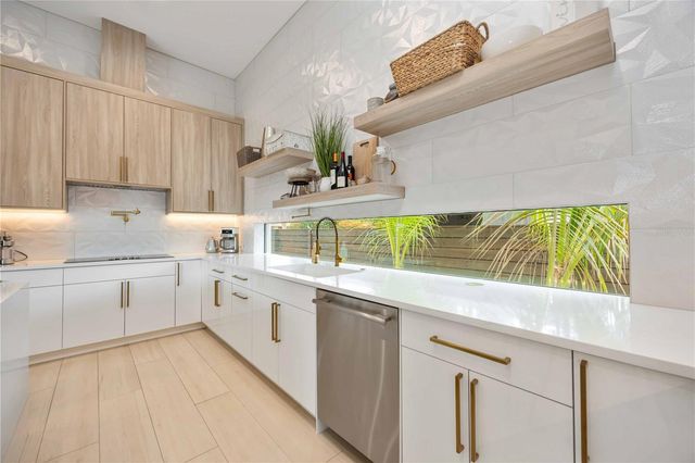 2314 PROSPECT STREET, Sarasota, FL 34239