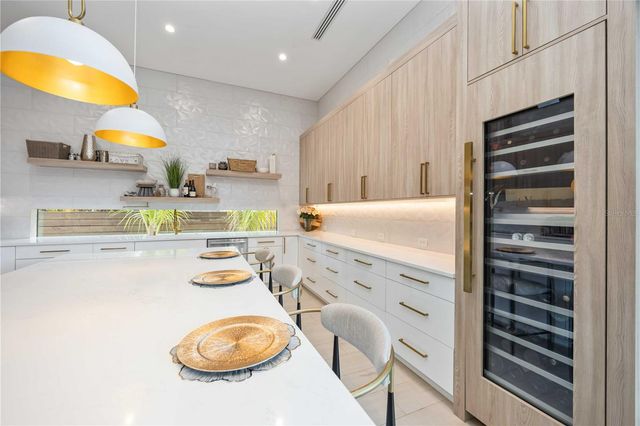 2314 PROSPECT STREET, Sarasota, FL 34239