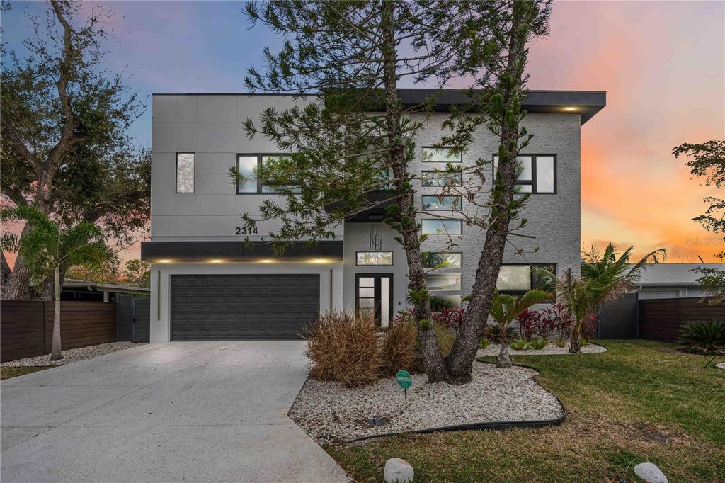 2314 PROSPECT STREET, Sarasota, FL 34239